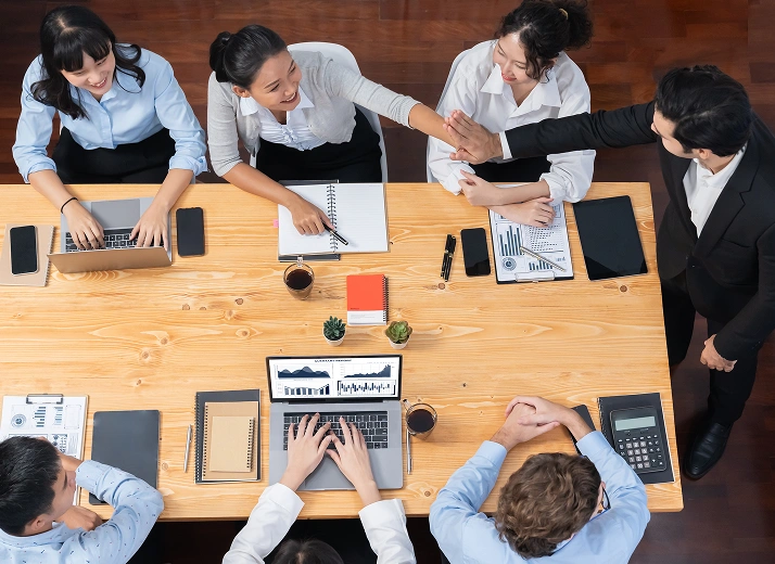 diverse-race-office-worker-celebrate-after-made-progress-meticulous 1